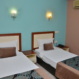 Standard Zimmer mit zwei Einzelbetten